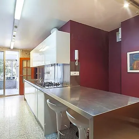 Bonanova Apt. With Terrace, Classic Style Spacious 5*