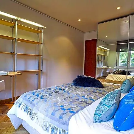 Bonanova Apt. With Terrace, Classic Style Spacious 5*