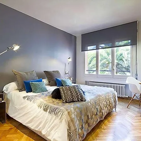 Bonanova Apt. With Terrace, Classic Style Spacious Hotel 5*